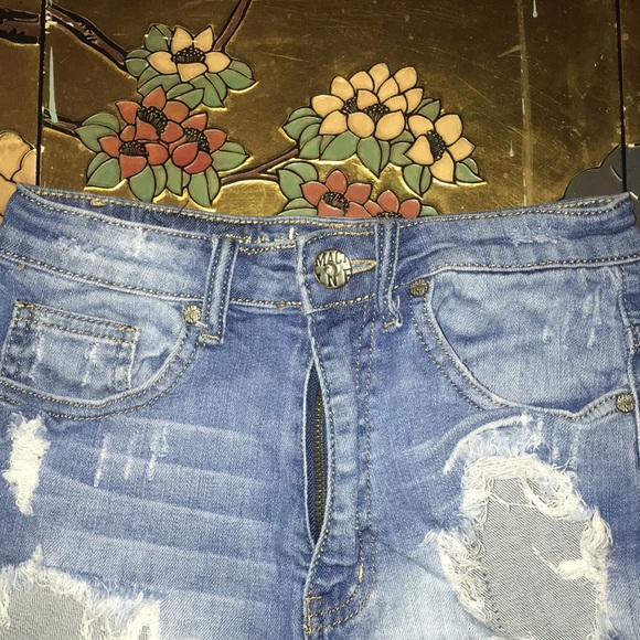 Short - Picture 3 of 9